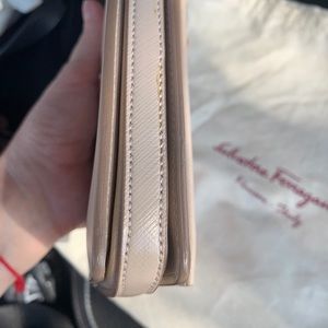 Excellent condition, like new, beige leather, with dust bag, authentic,